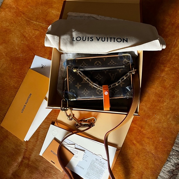 NWT IN BOX Louis Vuitton Soft Trunk Bag - Picture 1 of 6
